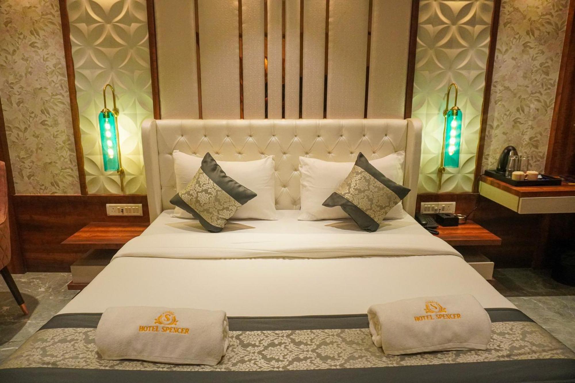 Hotel Spencer-نافي مومباي المظهر الخارجي الصورة